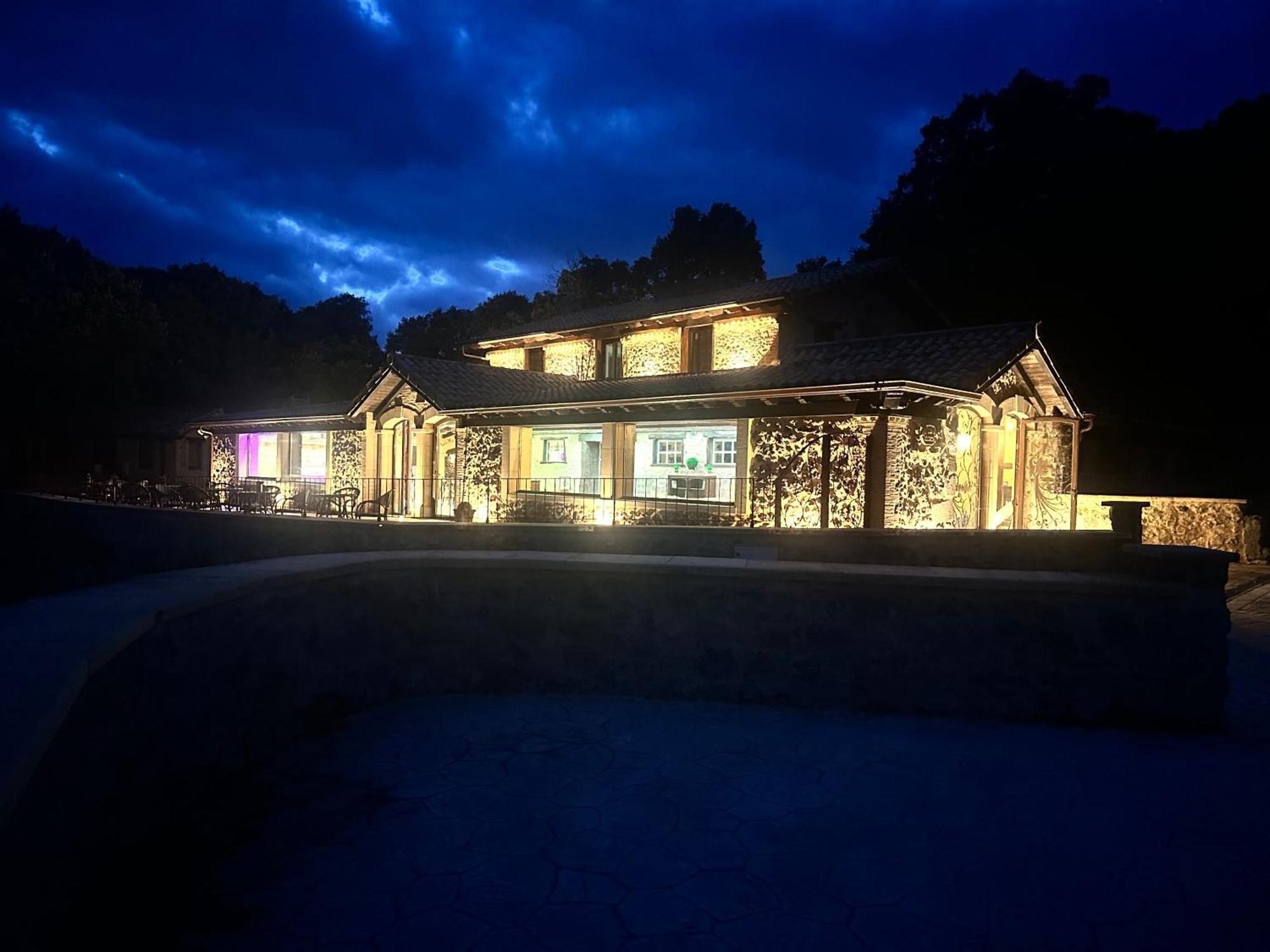 ארנוארו La Quinta Luxury Palace מראה חיצוני תמונה