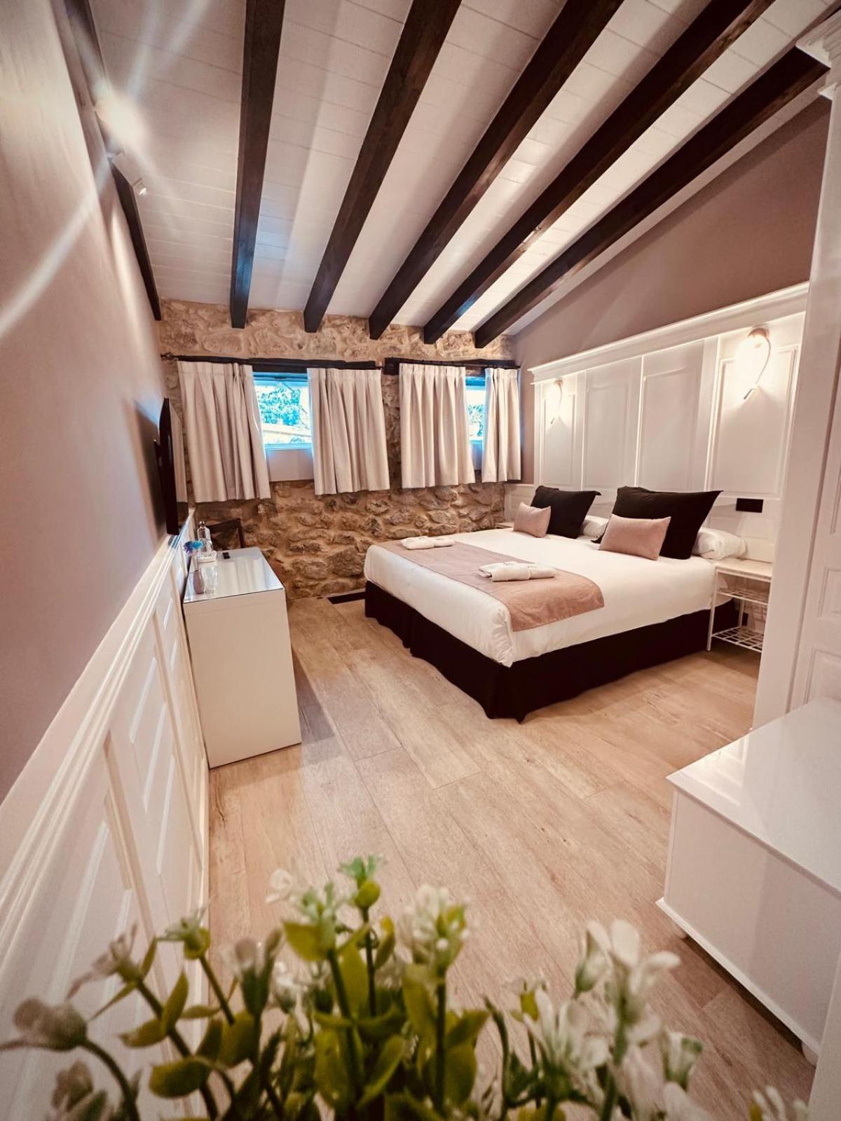 ארנוארו La Quinta Luxury Palace מראה חיצוני תמונה